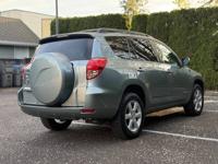 2008 Toyota RAV4 Limited 4WD — RARE 3RD ROW • RARE V6 - SUN ROOF Toyota Rav4 in Beaverton - Image 8