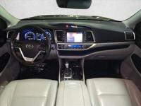 2019 Toyota Highlander XLE AWD All Wheel Drive SUV AUTONATION Call (914) 670-5968 to confirm availability - April 6th - Image 10