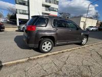********** 2014 GMC Terrain SLE 4 Cylinder ************* bronx - Image 5