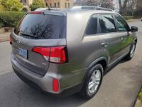2015 *KIA* *SORENTO* *LX* *GDI* - !!AD SPECIAL!! *BACKUP CAMERA* SE 82nd Ave - Image 6