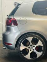 2011 Volkswagen GTI ~ Tasteful Modifications ~ 30+ MPG! Clean Title! New Tires! - Image 8