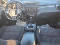 2016 Nissan Rogue S 4dr Crossover + MC Auto - Image 10