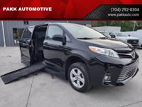 2019 Toyota Sienna LE VMI Mobility Wheelchair Ramp Van Transfer Seat - Image 2