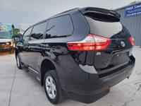 2019 Toyota Sienna LE VMI Mobility Wheelchair Ramp Van Transfer Seat - Image 5
