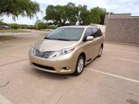 57K MILE TOYOTA SIENNA LIMITED HANDICAPPED WHEELCHAIR PWR RAMP VAN Irving, TX - Image 5