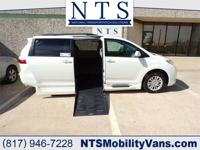 TOYOTA SIENNA EXL-NAV WHEELCHAIR HANDICAPPED POWER RAMP VAN Irving, TX