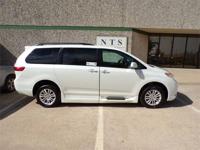 TOYOTA SIENNA EXL-NAV WHEELCHAIR HANDICAPPED POWER RAMP VAN Irving, TX - Image 3
