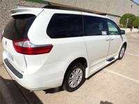 TOYOTA SIENNA EXL-NAV WHEELCHAIR HANDICAPPED POWER RAMP VAN Irving, TX - Image 9