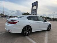 2017 Honda Accord Sport Houston - Image 8