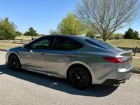 2025 Toyota Camry SE Hybrid - 1 owner - 5K - accident/smoke-free!!!! - Image 4