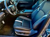 2025 Toyota Camry SE Hybrid - 1 owner - 5K - accident/smoke-free!!!! - Image 9