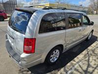 2010 Chrysler Town and Country Minivan Staten Island, New York - Image 3