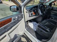 2010 Chrysler Town and Country Minivan Staten Island, New York - Image 4