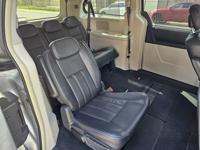 2010 Chrysler Town and Country Minivan Staten Island, New York - Image 7