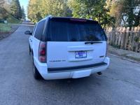 2013 GMC Denali Yukon XL AWD Bremerton - Image 5