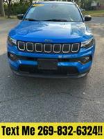 2022 JEEP COMPASS LATITUDE! LEATHER! HEATED SEATS! BLUETOOTH! LIKE NEW A MONTH!!! - Image 2