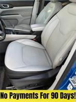 2022 JEEP COMPASS LATITUDE! LEATHER! HEATED SEATS! BLUETOOTH! LIKE NEW A MONTH!!! - Image 5