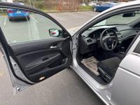 2010 Honda Accord, Clean Title, 121K Miles Federal Way - Image 9