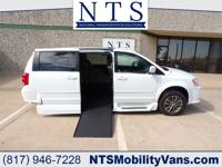 47K MILE DODGE GRAND CARAVAN SXT HANDICAP WHEELCHAIR POWER RAMP VAN Irving, TX