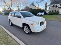 ********* JEEP COMPASS ALL WHEEL DRIVE SPORT 4 CYL ********** fairfield co, CT - Image 4