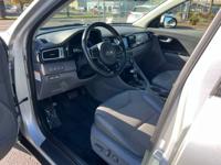 💥46+ MPG 2017 Kia Niro EX HYBRID CLEAN APPLE CARPLAY💥 South Salem - Image 9