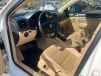 💥LOW MILES 2009 VW Jetta Sportwagen 2.5 SE 5 SPEED MANUAL💥 Salem - Image 8