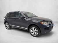 2014 Volkswagen Touareg X Diesel AWD All Wheel Drive VW SUV AUTONATION Call (720) 706-4925 to confirm availability - April 8th - Image 4