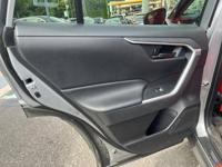 2019 Toyota RAV4 LE FWD (Natl) down payment assistance! + EVERYONE DRIVES! WE MAKE S*IT HAPPEN! - Image 9