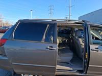 2004 TOYOTA SIENNA WAUKEGAN, ILLINOIS - Image 8