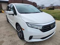 2024 Honda Odyssey Touring **15K MILES** Tower Rd Mundelein, IL 60060 - Image 5