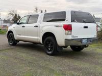 2012 Toyota Tundra 4x4 4WD Crew cab Grade 4dr Crew Max Cab Pickup SB ( Universal Auto Sales - Image 6
