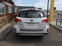 2012 Subaru Outback 2.5i Limited AWD Wagon Leather Loaded w/Moon Roof - Image 5