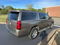 2016 Chevrolet Suburban LT Winder - Image 5