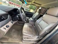 2016 Chevrolet Suburban LT Winder - Image 6