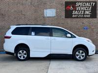 2017 Toyota Sienna Wheelchair Accessible Mobility Van Skokie - Image 10