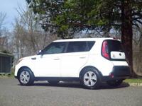 2016 Kia Soul Base 4dr Crossover 6A East Brunswick, NJ - Image 4
