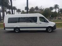 2019 Mercedes Benz 2500 Sprinter Executive salem - Image 4