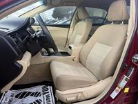 2017 Toyota Camry LE Auto - Image 10