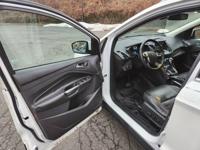 2016 Ford Escape Titanium AWD Eco Turbo! Harrison - Image 8