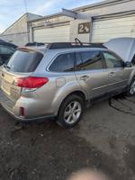 2012 Subaru Outback limited Wagon Lakewood - Image 5