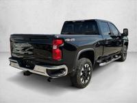 2020 Chevrolet Silverado 2500HD LT 4x4 4WD Chevy Truck Crew cab AUTONA Call (331) 214-3325 to confirm availability - April 10th - Image 6
