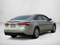 2015 Toyota Avalon XLE AUTONATION Call (224) 478-1349 to confirm availability - April 10th - Image 6