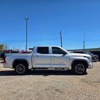 🛻2023 Toyota Tundra Limited Crew Cab-The Right Car for You - CALL Vic Houston - Image 9
