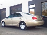 2006 Toyota Camry LE 4dr Sedan w/Automatic East Brunswick, NJ - Image 4