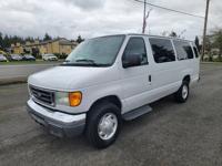 2006 FORD E 350 XLT 15 PASSENGER VAN LOW MILES ! Lynnwood - Image 2