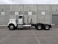 2002 *Kenworth* *W900* *Day* Cab Kenworth W900 - Image 4