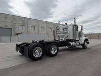 2002 *Kenworth* *W900* *Day* Cab Kenworth W900 - Image 7
