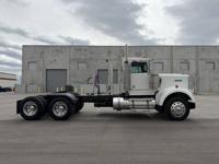2002 *Kenworth* *W900* *Day* Cab Kenworth W900 - Image 8
