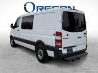 2011 Mercedes-Benz Sprinter 2500 Cargo Diesel W/144 inch WB Full-size SE HABLA ESPANOL - Good Credit/Bad Credit - APPROVED! - Image 4