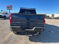 2022 Chevrolet Silverado 2500HD 4x4 Gas Short Bed 6.6L Custom Pickup S Manning Rd El Reno, Ok / N.E.Corner of I-40 & Manning - Image 8